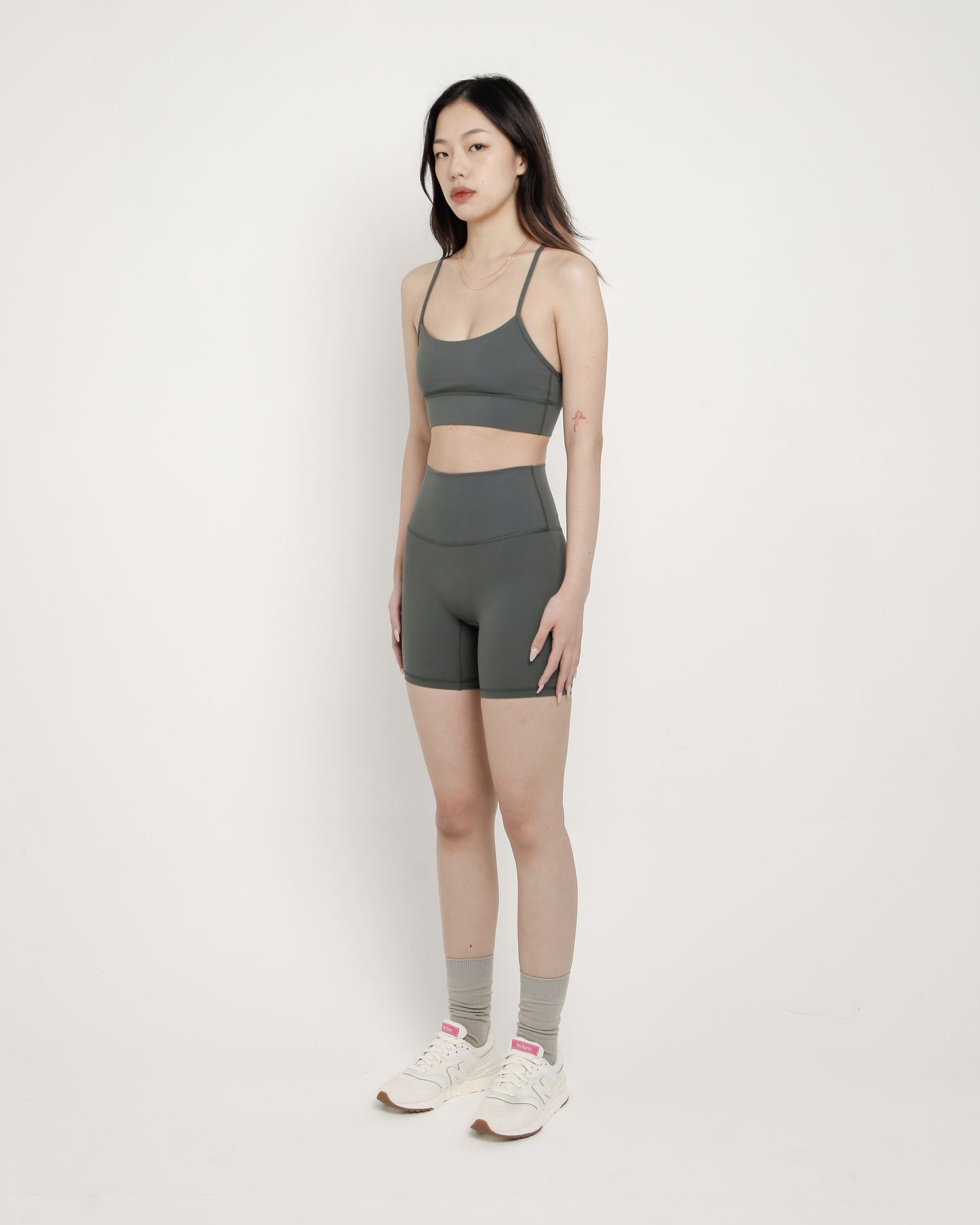 Aine Shorts - Moss